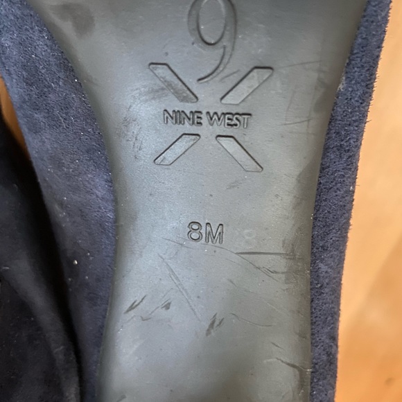 Nine West Suede Booties Sz 8 - Picture 4 of 5